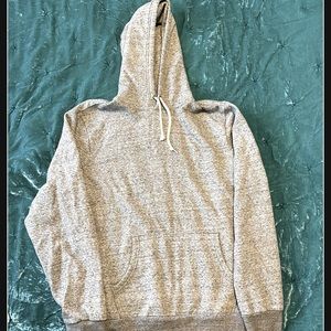 Men’s grey hoodie